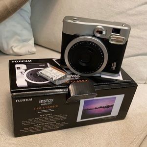 Fujifilm Instax Mini 90 - Neo Classic- NWOT!